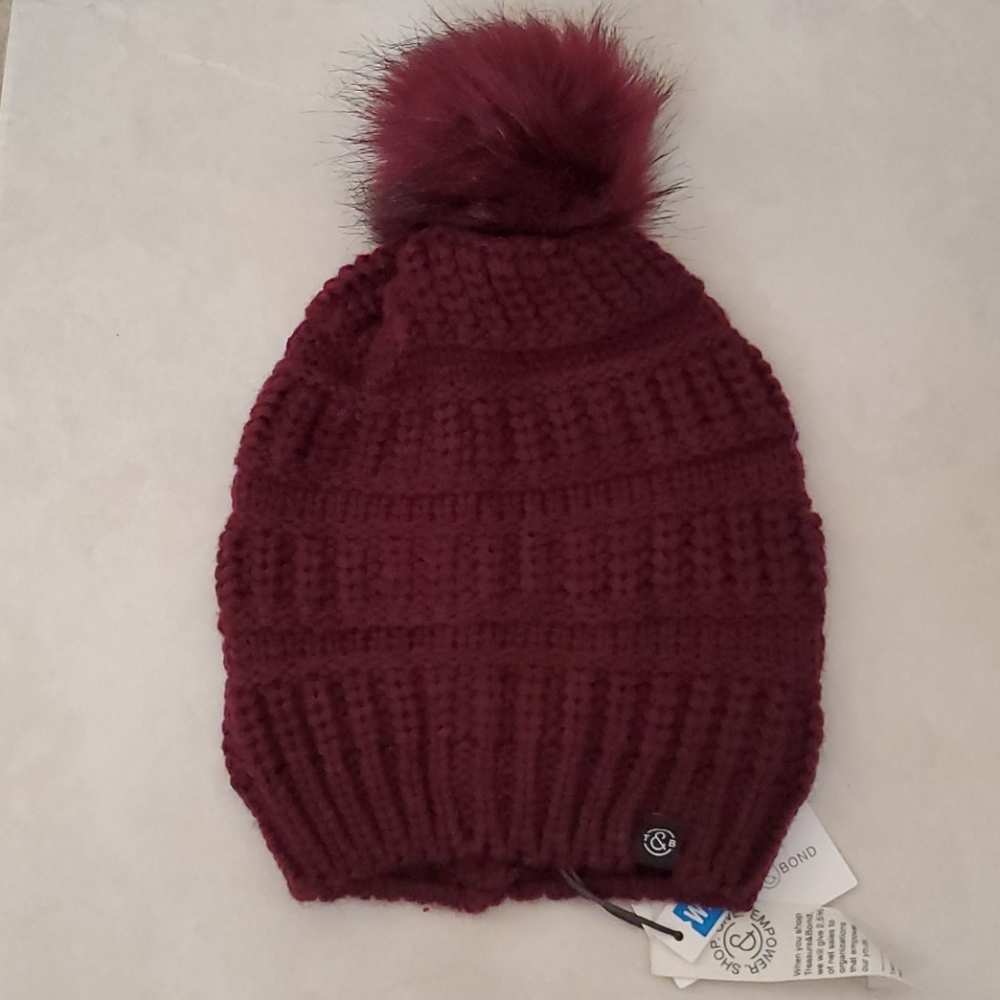 NWT Treasure & Bond Maroon Chunky Knit Pom Beanie